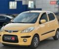 Желтый Хендай и10, объемом двигателя 1.1 л и пробегом 99 тыс. км за 6440 $, фото 1 на Automoto.ua