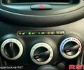 Желтый Хендай и10, объемом двигателя 1.1 л и пробегом 125 тыс. км за 6500 $, фото 9 на Automoto.ua