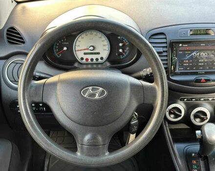 Желтый Хендай и10, объемом двигателя 1.1 л и пробегом 99 тыс. км за 6440 $, фото 15 на Automoto.ua