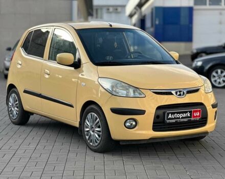 Желтый Хендай и10, объемом двигателя 1.1 л и пробегом 99 тыс. км за 6440 $, фото 2 на Automoto.ua