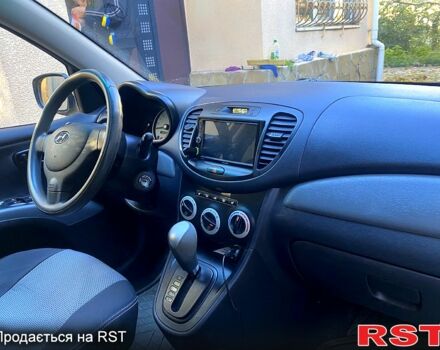 Желтый Хендай и10, объемом двигателя 1.1 л и пробегом 99 тыс. км за 6500 $, фото 1 на Automoto.ua