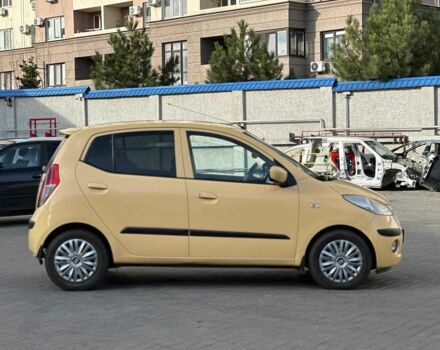 Желтый Хендай и10, объемом двигателя 1.1 л и пробегом 99 тыс. км за 6440 $, фото 3 на Automoto.ua