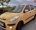 Желтый Хендай и10, объемом двигателя 1.25 л и пробегом 92 тыс. км за 5999 $, фото 1 на Automoto.ua