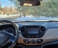 Желтый Хендай и10, объемом двигателя 1 л и пробегом 160 тыс. км за 4900 $, фото 2 на Automoto.ua