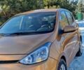Желтый Хендай и10, объемом двигателя 1 л и пробегом 160 тыс. км за 4900 $, фото 3 на Automoto.ua