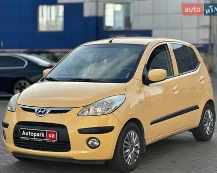 Желтый Хендай и10, объемом двигателя 1.1 л и пробегом 99 тыс. км за 6440 $, фото 1 на Automoto.ua