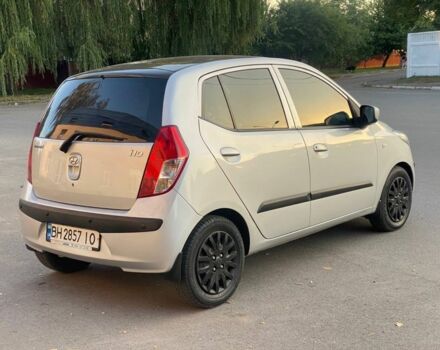 Серый Хендай и10, объемом двигателя 1.1 л и пробегом 205 тыс. км за 4050 $, фото 3 на Automoto.ua