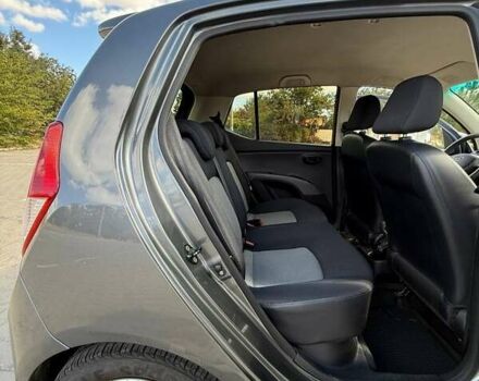 Хендай и10 2008 в Одессе на Automoto.ua Серый Хендай и10, объемом двигателя 1.09 л и пробегом 150 тыс. км за 5900 $, фото 9 на Automoto.ua