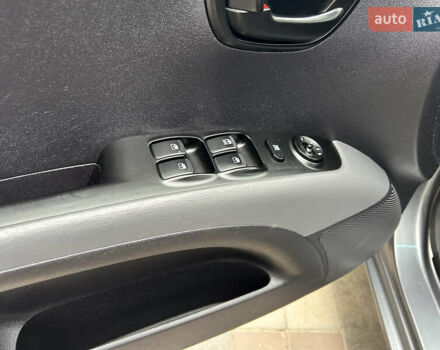 Серый Хендай и10, объемом двигателя 1.1 л и пробегом 50 тыс. км за 7999 $, фото 15 на Automoto.ua