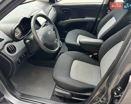 Серый Хендай и10, объемом двигателя 1.1 л и пробегом 50 тыс. км за 7999 $, фото 12 на Automoto.ua