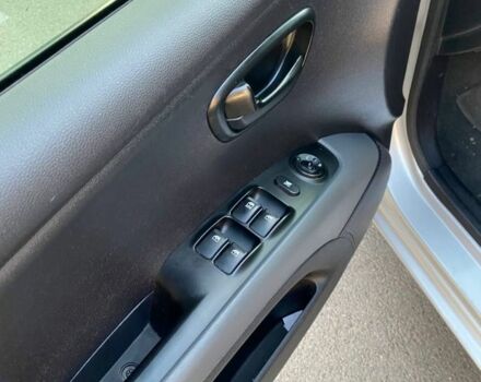 Серый Хендай и10, объемом двигателя 1.1 л и пробегом 205 тыс. км за 4050 $, фото 7 на Automoto.ua