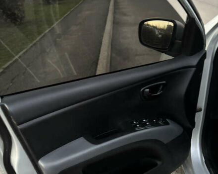 Серый Хендай и10, объемом двигателя 1.2 л и пробегом 166 тыс. км за 4800 $, фото 16 на Automoto.ua