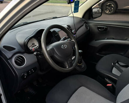 Серый Хендай и10, объемом двигателя 1.2 л и пробегом 166 тыс. км за 4800 $, фото 15 на Automoto.ua