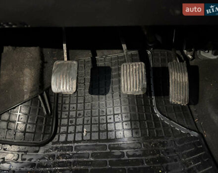 Серый Хендай и10, объемом двигателя 1.2 л и пробегом 166 тыс. км за 4800 $, фото 21 на Automoto.ua