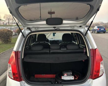 Серый Хендай и10, объемом двигателя 1.2 л и пробегом 166 тыс. км за 4800 $, фото 8 на Automoto.ua