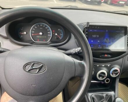 Серый Хендай и10, объемом двигателя 1.1 л и пробегом 218 тыс. км за 3600 $, фото 2 на Automoto.ua