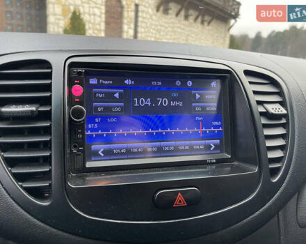 Серый Хендай и10, объемом двигателя 1 л и пробегом 180 тыс. км за 3699 $, фото 30 на Automoto.ua