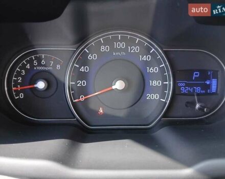 Хендай и10 2012 в Харькове на Automoto.ua Серый Хендай и10, объемом двигателя 1.2 л и пробегом 93 тыс. км за 7499 $, фото 4 на Automoto.ua