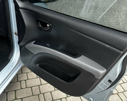 Сірий Хендай і10, об'ємом двигуна 1.09 л та пробігом 143 тис. км за 3999 $, фото 29 на Automoto.ua