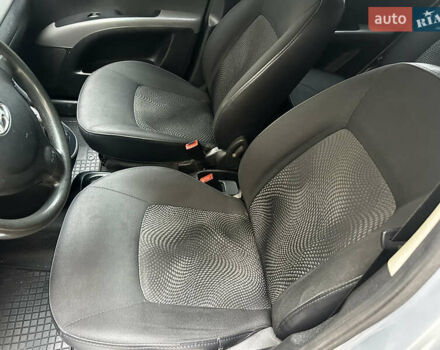 Сірий Хендай і10, об'ємом двигуна 1.09 л та пробігом 143 тис. км за 3999 $, фото 16 на Automoto.ua