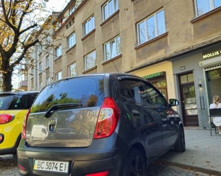 Серый Хендай и10, объемом двигателя 1.1 л и пробегом 174 тыс. км за 4500 $, фото 2 на Automoto.ua