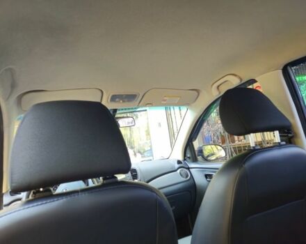 Серый Хендай и10, объемом двигателя 1.1 л и пробегом 174 тыс. км за 4500 $, фото 9 на Automoto.ua