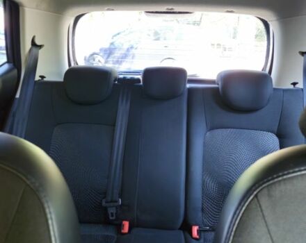 Серый Хендай и10, объемом двигателя 1.1 л и пробегом 174 тыс. км за 4500 $, фото 7 на Automoto.ua