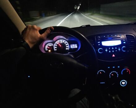 Серый Хендай и10, объемом двигателя 1.1 л и пробегом 174 тыс. км за 4500 $, фото 22 на Automoto.ua