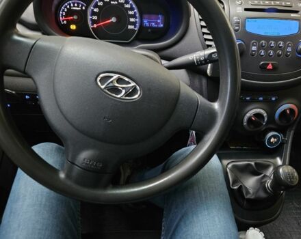 Серый Хендай и10, объемом двигателя 1.1 л и пробегом 174 тыс. км за 4500 $, фото 6 на Automoto.ua