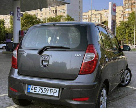 Серый Хендай и10, объемом двигателя 1.09 л и пробегом 62 тыс. км за 7500 $, фото 2 на Automoto.ua