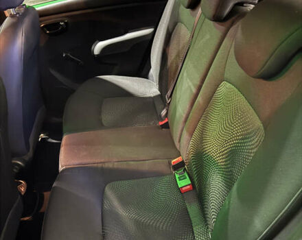 Серый Хендай и10, объемом двигателя 1.1 л и пробегом 76 тыс. км за 7550 $, фото 18 на Automoto.ua