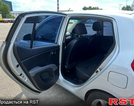 Сірий Хендай і10, об'ємом двигуна 1.1 л та пробігом 70 тис. км за 7500 $, фото 4 на Automoto.ua