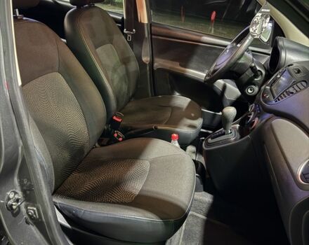 Сірий Хендай і10, об'ємом двигуна 1.1 л та пробігом 76 тис. км за 7599 $, фото 16 на Automoto.ua