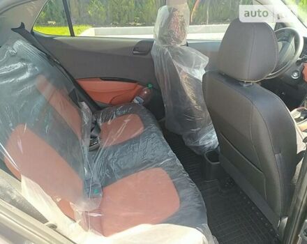 Серый Хендай и10, объемом двигателя 1.2 л и пробегом 16 тыс. км за 14400 $, фото 19 на Automoto.ua