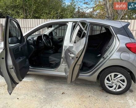 Серый Хендай и10, объемом двигателя 1.2 л и пробегом 29 тыс. км за 14800 $, фото 3 на Automoto.ua