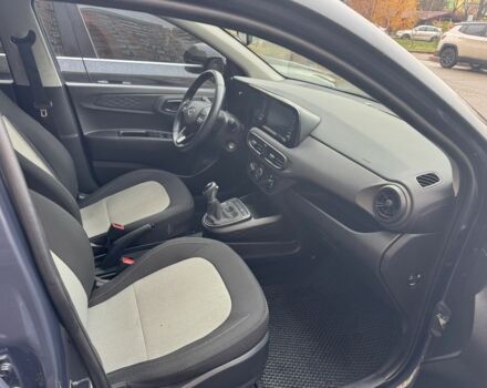 Серый Хендай и10, объемом двигателя 1.2 л и пробегом 19 тыс. км за 16500 $, фото 3 на Automoto.ua