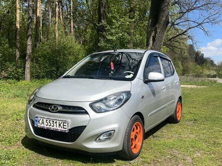 Хендай и10 2012 в Броварах на Automoto.ua Серый Хендай и10, объемом двигателя 1.2 л и пробегом 69 тыс. км за 7600 $, фото 1 на Automoto.ua