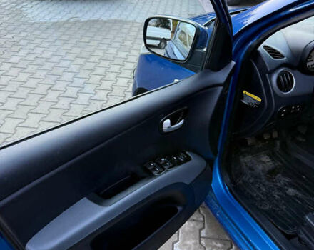 Синий Хендай и10, объемом двигателя 1.09 л и пробегом 225 тыс. км за 3150 $, фото 9 на Automoto.ua