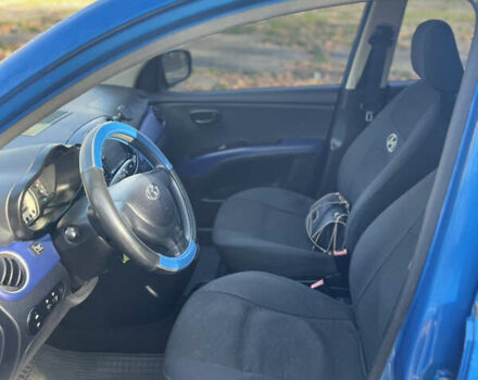 Синий Хендай и10, объемом двигателя 1.2 л и пробегом 189 тыс. км за 5200 $, фото 4 на Automoto.ua