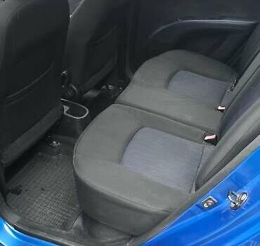 Синий Хендай и10, объемом двигателя 1.25 л и пробегом 133 тыс. км за 6000 $, фото 18 на Automoto.ua