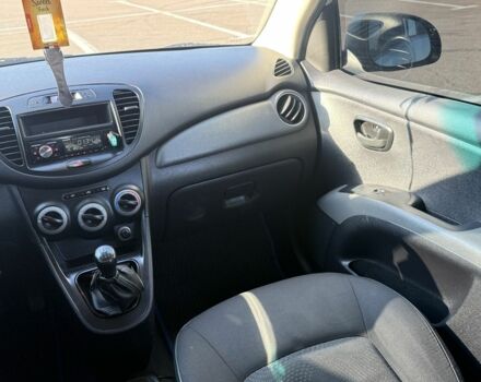 Синий Хендай и10, объемом двигателя 1.1 л и пробегом 116 тыс. км за 5500 $, фото 13 на Automoto.ua