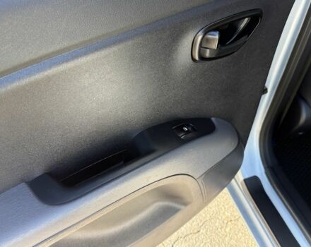 Синий Хендай и10, объемом двигателя 1.1 л и пробегом 116 тыс. км за 5500 $, фото 15 на Automoto.ua