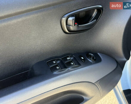 Синий Хендай и10, объемом двигателя 1.2 л и пробегом 118 тыс. км за 5000 $, фото 8 на Automoto.ua