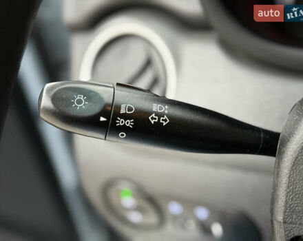 Синій Хендай і10, об'ємом двигуна 1.09 л та пробігом 133 тис. км за 6900 $, фото 55 на Automoto.ua