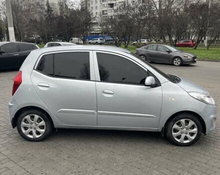 Синий Хендай и10, объемом двигателя 1.09 л и пробегом 131 тыс. км за 5600 $, фото 3 на Automoto.ua