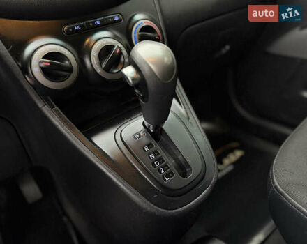 Синій Хендай і10, об'ємом двигуна 1.09 л та пробігом 133 тис. км за 6900 $, фото 53 на Automoto.ua