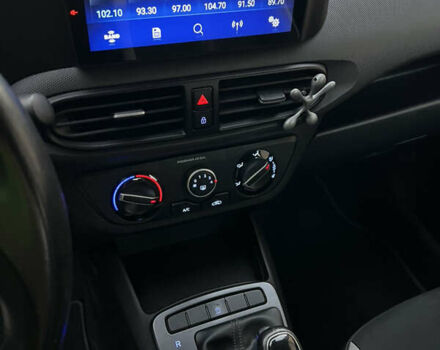 Синий Хендай и10, объемом двигателя 1 л и пробегом 52 тыс. км за 12500 $, фото 25 на Automoto.ua