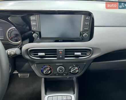 Синий Хендай и10, объемом двигателя 1.2 л и пробегом 33 тыс. км за 14800 $, фото 19 на Automoto.ua