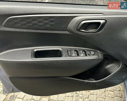 Синий Хендай и10, объемом двигателя 1.2 л и пробегом 7 тыс. км за 17300 $, фото 4 на Automoto.ua