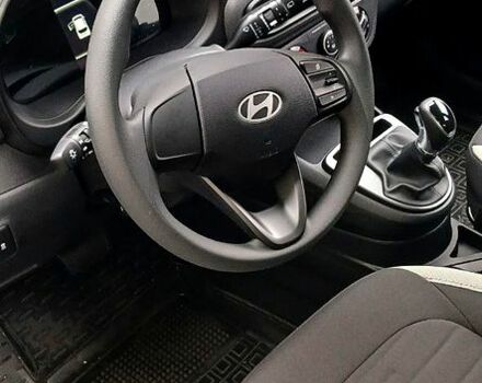 Синій Хендай і10, об'ємом двигуна 1 л та пробігом 300 тис. км за 16500 $, фото 2 на Automoto.ua